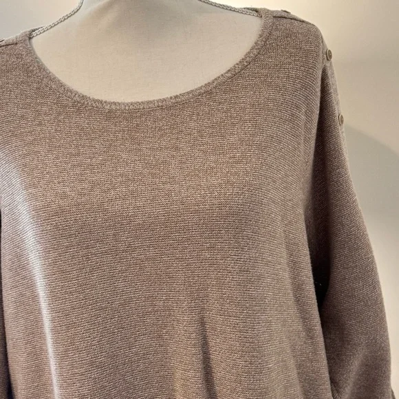 Rafaella Women's lightweight sweater button detailed sleeves size 3X - Picture 4 of 8